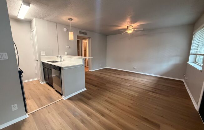 1bed/1bath condo in 78704