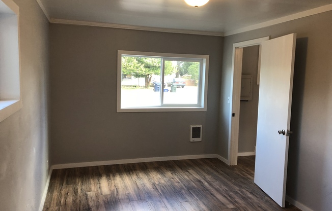 3 beds, 1 bath, $1,795