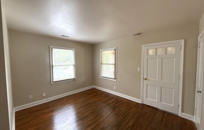 A0806-2729 Bancroft St