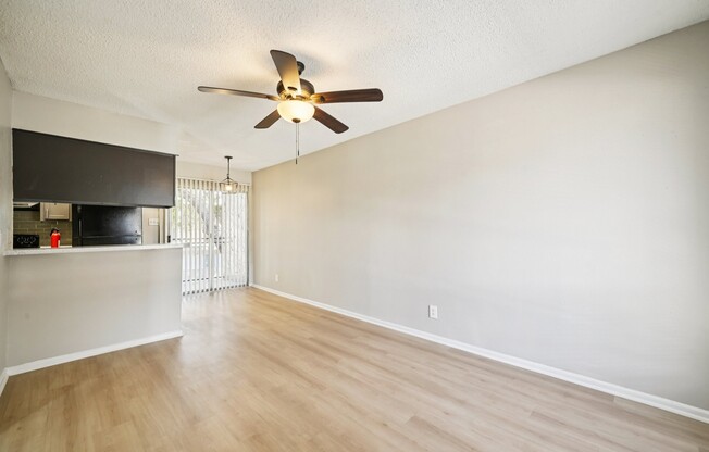 Studio, 1 bath, 483 sqft, $600