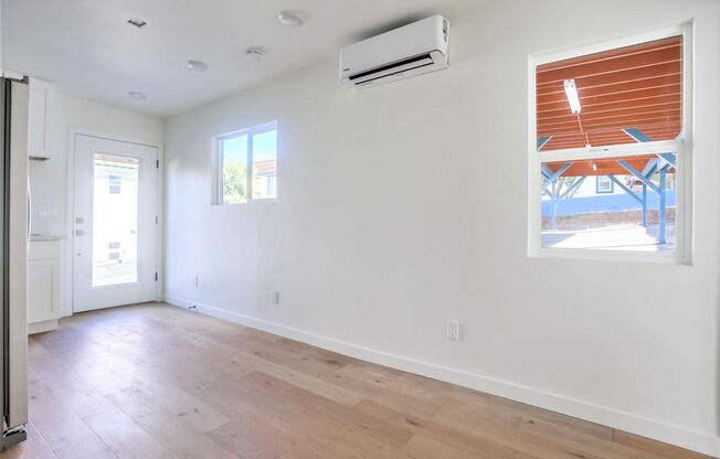 Studio, 1 bath, 250 sqft, $1,745, Unit 23