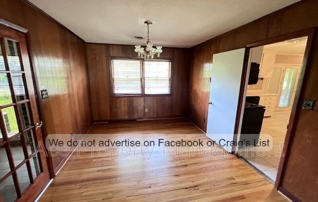 255 GREENBRIAR DR