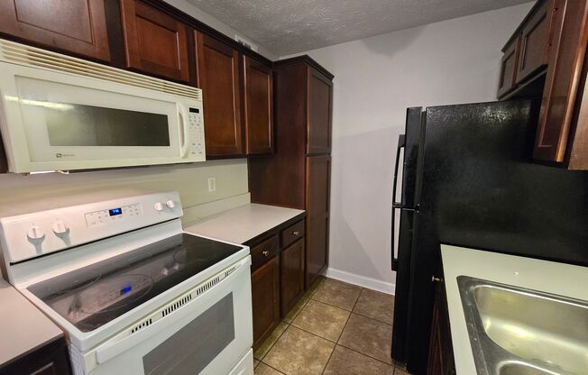 2 beds, 2 baths, $1,150, Unit #1