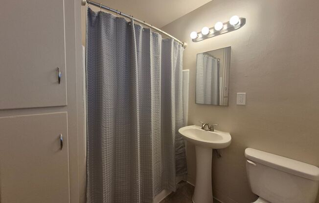 1st 30 Days Free, $1,000 Moves You in Today! Character, Charm, Vintage Appeal + A Great Location!