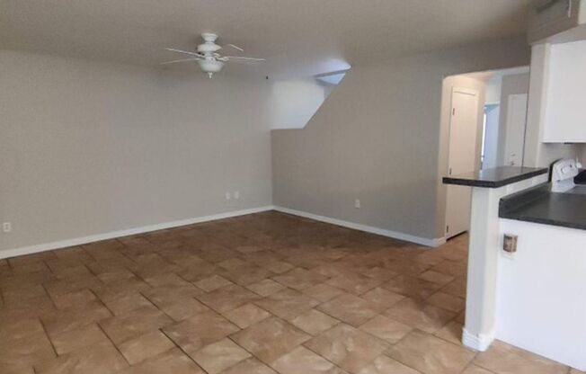 Great 3 Bedroom plus den/office and Loft in Gilbert for rent.