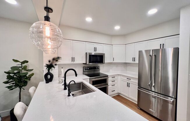 Semi-Furnished Kirkland Central Condo