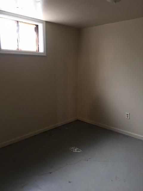 3 beds, 1 bath, $1,295