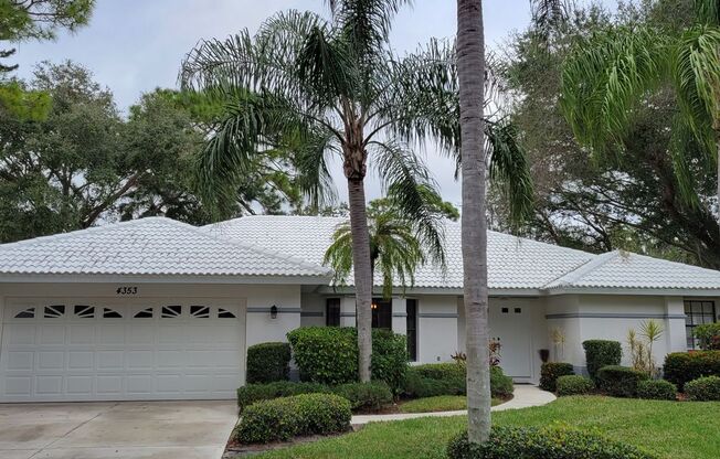 ONLY SHORT TERM- 6 MONTH MINIMUM RENTAL in Palmer Ranch 3/2 renovated pool home