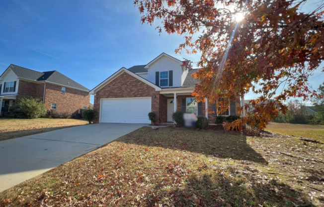 4 beds, 2.5 baths, $1,925