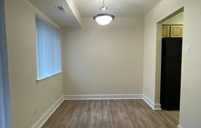 2 beds, 2 baths, 1,000 sqft, $1,975, Unit 14200 #104