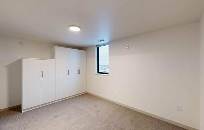 3 beds, 2 baths, 1,091 sqft, $1,340, Unit 1121-200