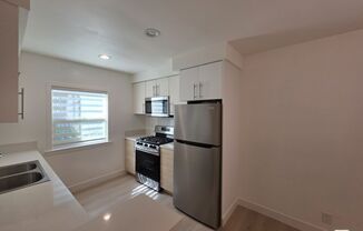 1942 S SHERBOURNE DR