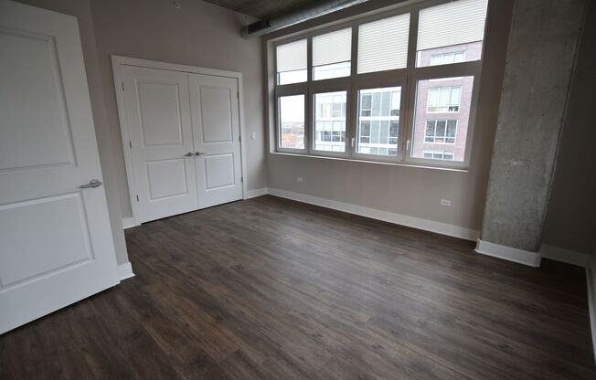 2 beds, 2 baths, 976 sqft, $4,275, Unit 3833-722