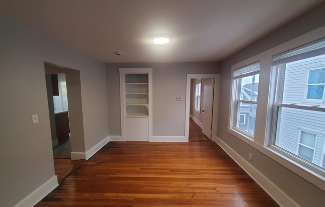 6 BOYD ST