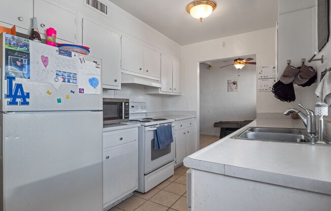 2 beds, 1 bath, $1,800