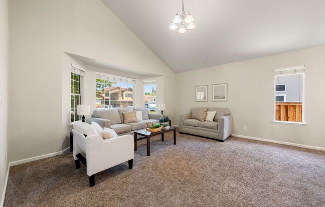 1451 LORIMER WAY