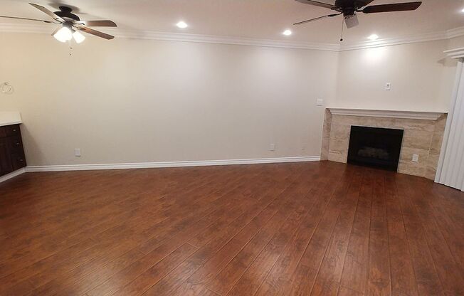 1 bed, 1 bath, 890 sqft, $2,550, Unit 114