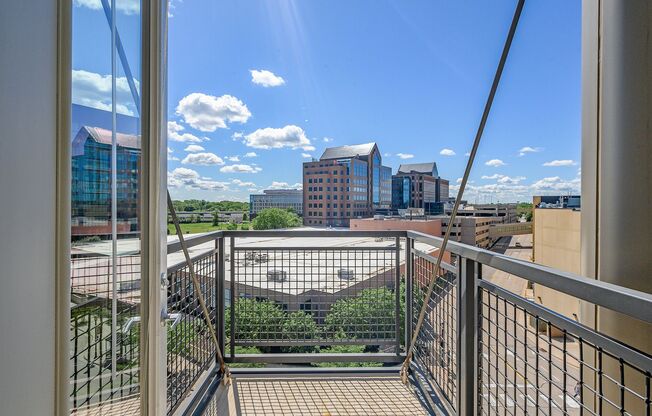 2 beds, 2 baths, 1,015 sqft, $2,555, Unit 309