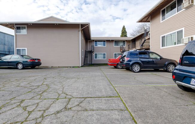 6521 6539 N ALBINA AVE