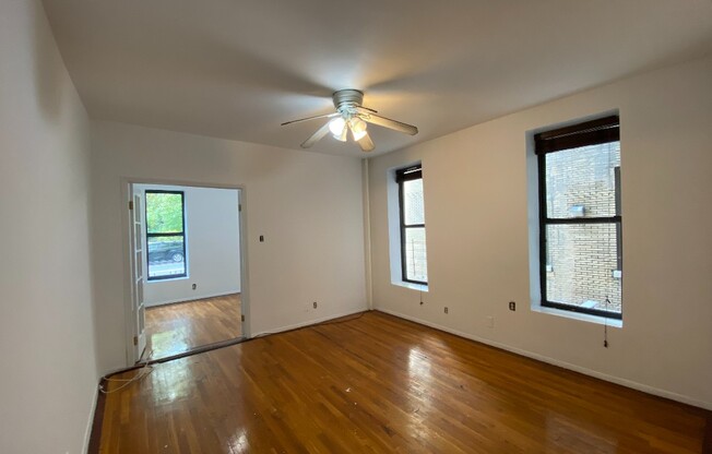 2 beds, 1 bath, $3,250, Unit 4