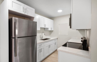 1330 W 29 ST