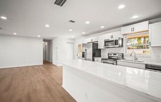 Fully Renovated 3 Beds 2 baths condo off Mcgregor - Fort Myers