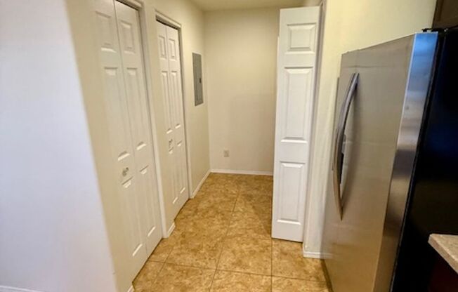 2 beds, 2 baths, $2,195, Unit Unit A