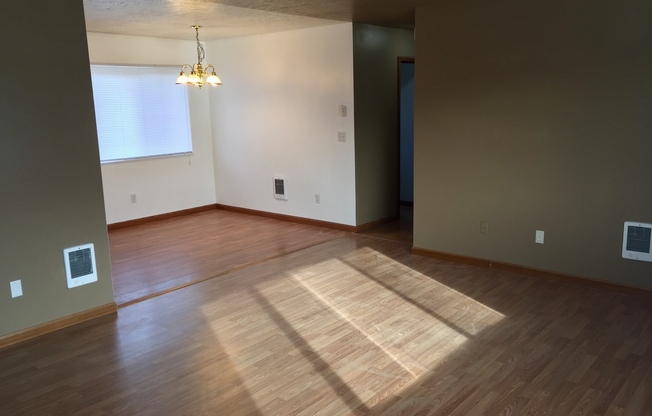 3 beds, 1 bath, $1,795