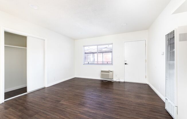 2831 Ellendale Place