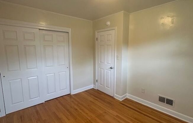 3 beds, 1 bath, $1,795