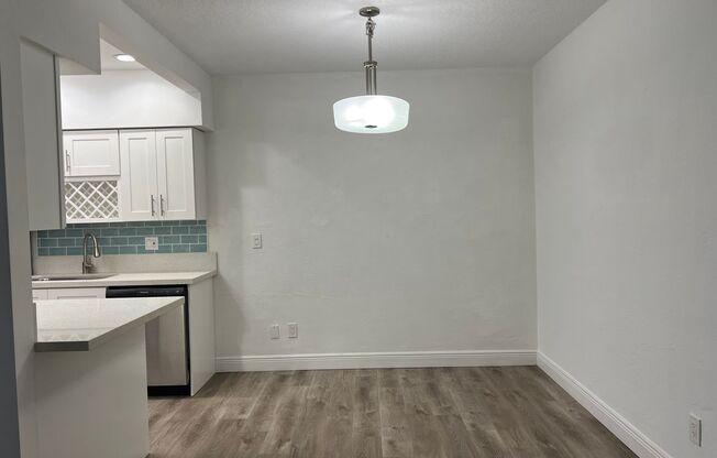 2 beds, 1 bath, $2,050