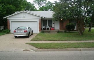 PRICE IMPROVEMENT! - FABULOUS 3 BEDROOM IN KILLEEN