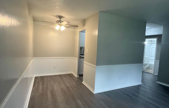 1 bed, 1 bath, $960, Unit 205