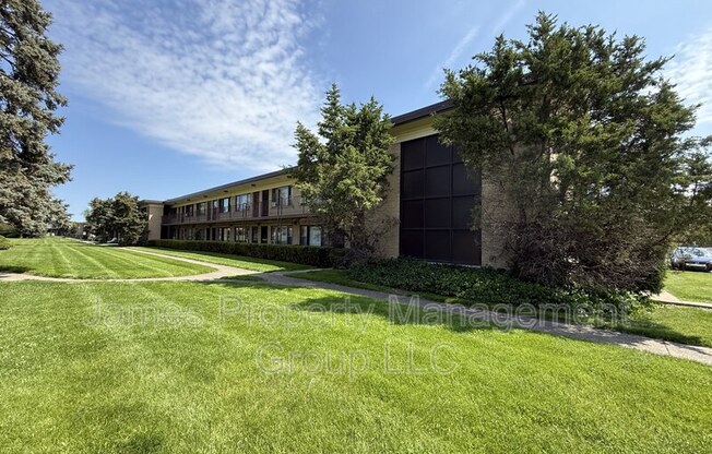 39 KING ARTHUR CT