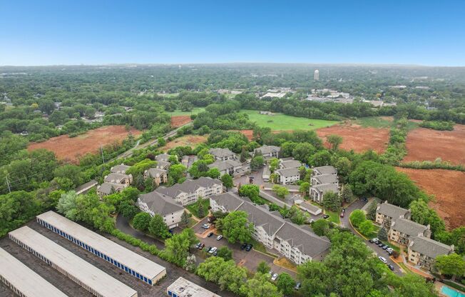 2 beds, 1 bath, 1,140 sqft, $1,599, Unit 2300-101