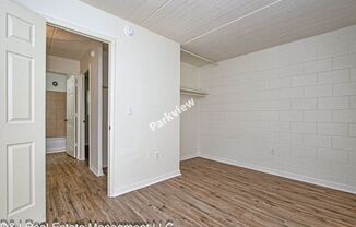 2 beds, 1 bath, 800 sqft, $1,095, Unit Unit 1