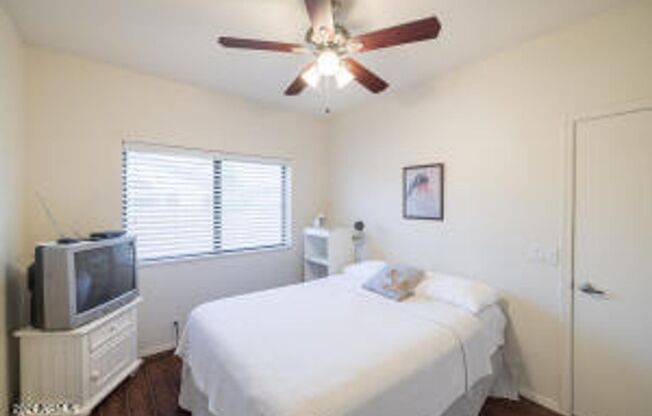 3 beds, 2 baths, $3,000