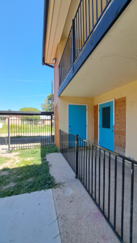 3718 PLEASANTON RD