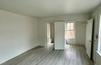 Studio, 1 bath, 565 sqft, $795, Unit 824-15