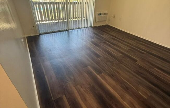 1 bed, 1 bath, 716 sqft, $2,150, Unit J010