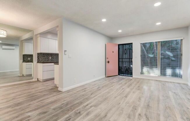 1035 N Sierra Bonita Residences