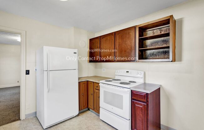 3 beds, 1 bath, $2,099