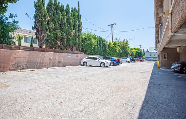 About 6210 Whitsett Ave