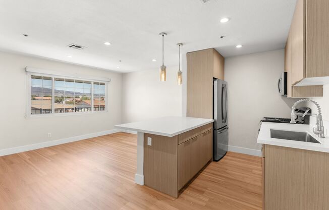 1937 Sunset Circle