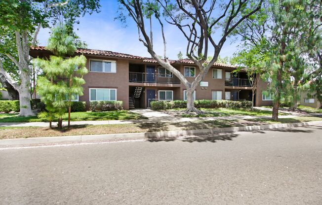 Available now for immediate move in. The Lake at Corona.