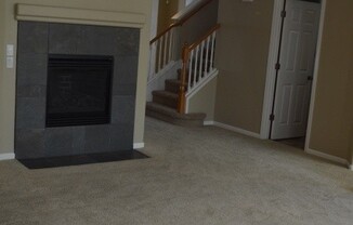 5560 LACKLAND WAY