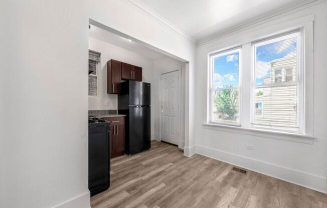 5106 W 21 PL