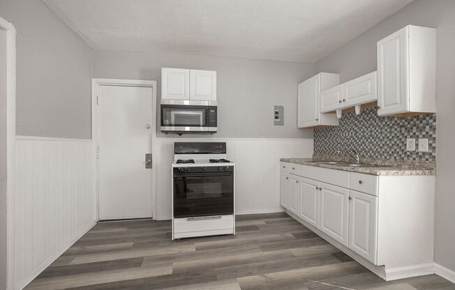 14222 Lorain Road, Cleveland, OH 44111