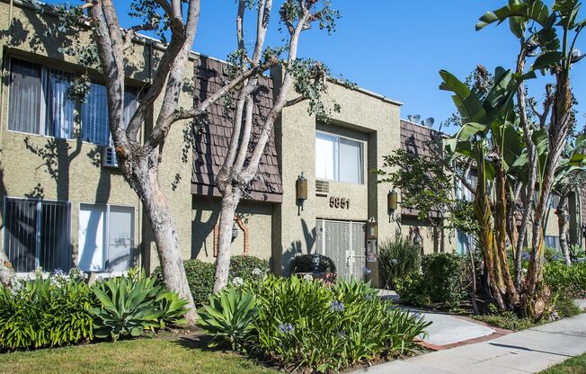 5851 Hazeltine Ave.