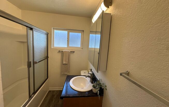 2 beds, 1 bath, 806 sqft, $2,800, Unit 5035A